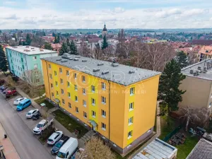 Prodej bytu 2+1, Unhošť, Komenského, 52 m2