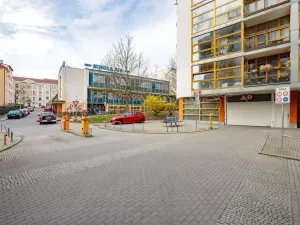 Prodej garáže, Praha - Smíchov, Tomkova, 19 m2