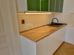 Pronájem bytu 2+kk, Praha - Vršovice, Slovinská, 44 m2