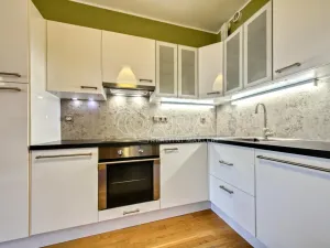 Pronájem bytu 2+kk, Dolní Břežany, Náměstí Na Sádkách, 58 m2