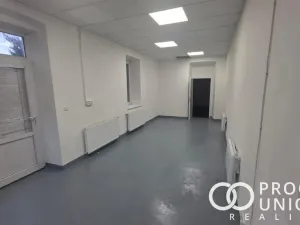 Pronájem obchodního prostoru, Rožnov pod Radhoštěm, 100 m2