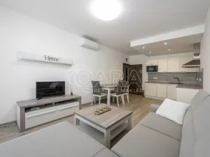 Pronájem bytu 2+kk, Praha - Dolní Měcholupy, Honzíkova, 60 m2