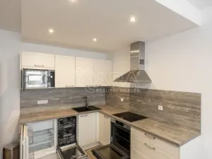 Pronájem bytu 2+kk, Praha - Dolní Měcholupy, Honzíkova, 60 m2