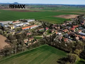 Prodej rodinného domu, Černuc, 330 m2