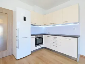 Pronájem bytu 2+kk, Praha - Liboc, Evropská, 54 m2