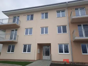 Pronájem bytu 2+kk, Kralupy nad Vltavou, Souběžná, 38 m2