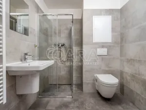 Prodej bytu 2+kk, Praha - Hlubočepy, Ke Smíchovu, 47 m2