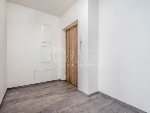 Prodej bytu 2+kk, Praha - Hlubočepy, Ke Smíchovu, 47 m2