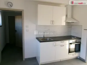 Pronájem bytu 2+kk, Dobrovice, Na Hložku, 60 m2