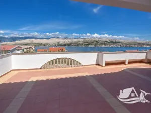 Prodej bytu 3+kk, Pag, Chorvatsko, 220 m2