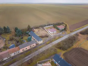 Prodej zahrady, Peruc, 747 m2