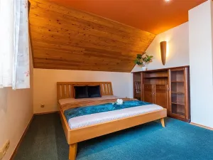 Prodej rodinného domu, Zeleneč, Zahradní, 203 m2