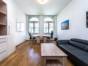 Pronájem kanceláře, Praha - Karlín, Křižíkova, 53 m2