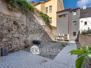Pronájem bytu 2+kk, Teplice, Revoluční, 56 m2