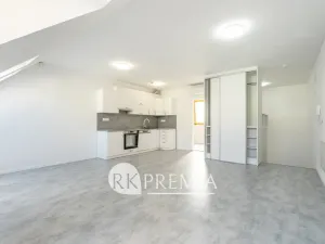 Pronájem bytu 2+kk, Teplice, Revoluční, 56 m2