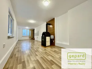 Prodej rodinného domu, Karlovy Vary - Počerny, 150 m2