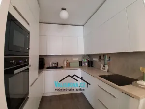 Pronájem bytu 3+kk, Kroměříž, Velehradská, 89 m2