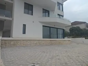 Prodej vily, Zadar, Chorvatsko, Krešimirova obala, 242 m2