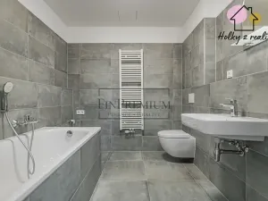 Pronájem bytu 3+kk, Praha, Mezi vodami, 92 m2