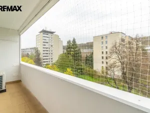 Pronájem bytu 3+1, Praha - Karlín, Molákova, 63 m2