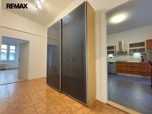 Pronájem bytu 3+1, Praha - Smíchov, Plzeňská, 96 m2