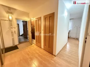 Pronájem bytu 2+1, Praha - Lhotka, Mirotická, 61 m2