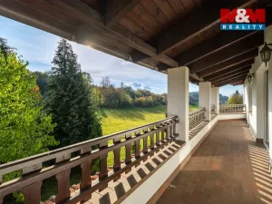 Prodej rodinného domu, Frýdštejn - Sestroňovice, 387 m2