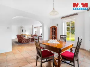 Prodej rodinného domu, Frýdštejn - Sestroňovice, 387 m2