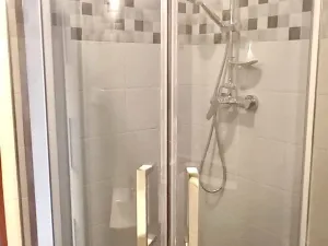 Pronájem bytu 1+1, Mariánské Lázně - Úšovice, Za Tratí, 35 m2