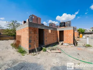 Prodej rodinného domu, Ovčáry, Obecní, 93 m2