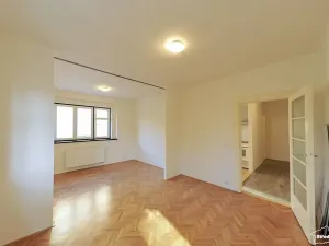 Pronájem bytu 2+kk, Praha - Karlín, Pernerova, 44 m2