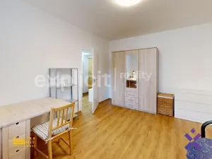 Pronájem bytu 1+1, Vsetín, Na Hrázi, 31 m2