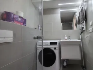 Pronájem bytu 1+kk, Praha - Smíchov, Plzeňská, 20 m2