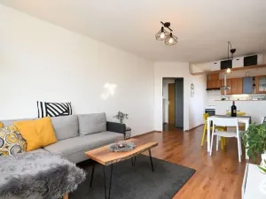 Prodej bytu 2+kk, Měšice, 5. května, 47 m2