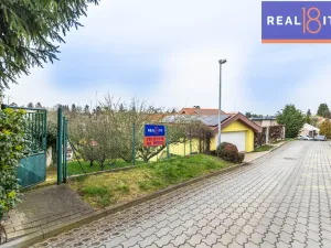 Prodej pozemku pro bydlení, Praha, V údolí, 773 m2