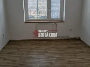 Pronájem bytu 2+1, Děčín - Děčín III-Staré Město, Litoměřická, 57 m2