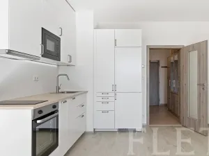 Pronájem bytu 1+kk, Praha - Letňany, Kadečkové, 34 m2