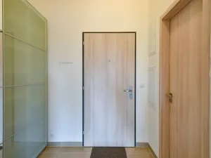 Pronájem bytu 1+kk, Praha - Horní Měcholupy, Bolevecká, 37 m2
