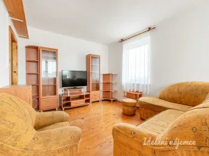 Pronájem bytu 3+1, Praha - Horní Měcholupy, Milánská, 82 m2