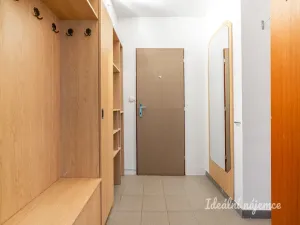 Pronájem bytu 3+1, Praha - Horní Měcholupy, Milánská, 82 m2