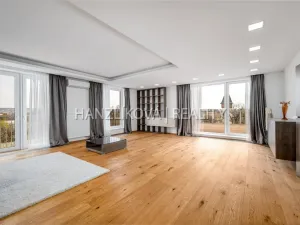 Prodej bytu 6+kk a větší, České Budějovice - České Budějovice 2, Volejbalistů, 303 m2