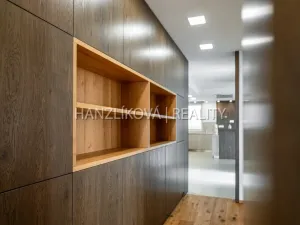 Prodej bytu 6+kk a větší, České Budějovice - České Budějovice 2, Volejbalistů, 303 m2