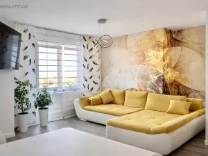 Pronájem bytu 4+kk, Praha - Strašnice, Zvěřinova, 117 m2