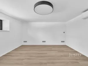 Pronájem atypického bytu, Praha - Šeberov, Na proutcích, 33 m2