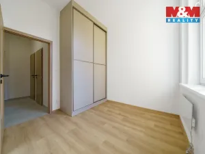 Prodej bytu 3+kk, Karlovy Vary, Raisova, 72 m2