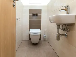 Pronájem bytu 2+kk, Pardubice, Boženy Vikové-Kunětické, 67 m2