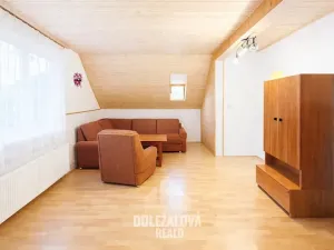 Pronájem bytu 2+1, Číhalín, 70 m2