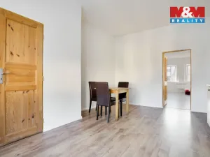 Prodej bytu 1+1, Chabařovice, Husovo náměstí, 59 m2