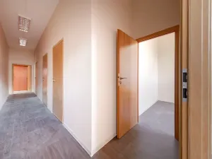 Pronájem - jiné, Kladno, Huťská, 1000 m2