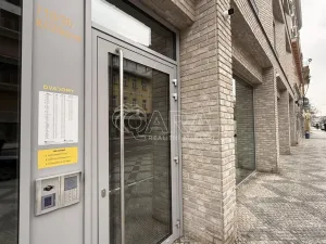 Pronájem bytu 1+kk, Praha - Karlín, Křižíkova, 33 m2